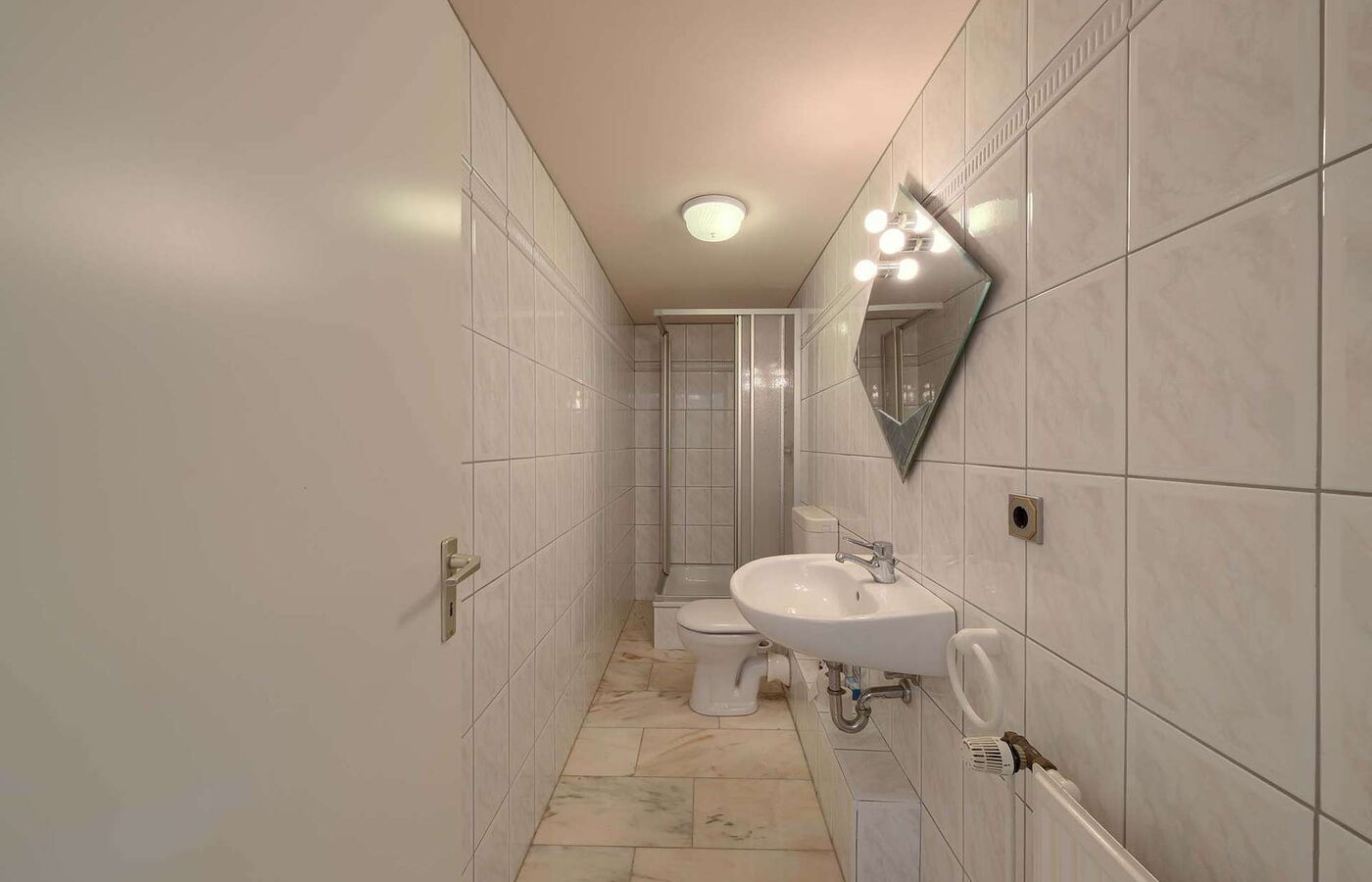 Badezimmer Kellergeschoss